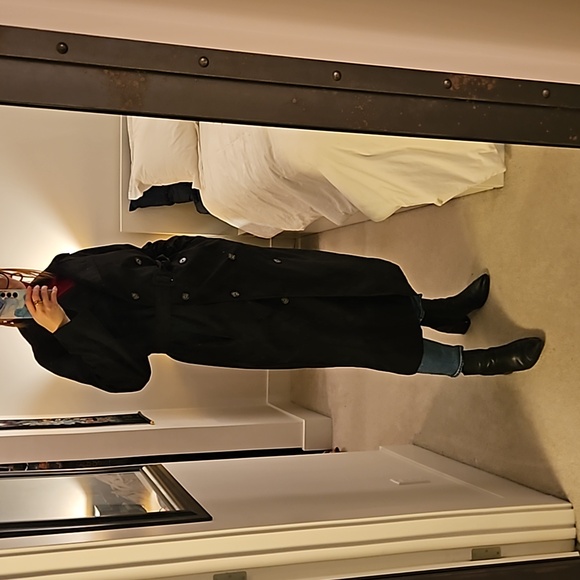 Black Oversized Trenchcoat - S - Picture 9 of 9